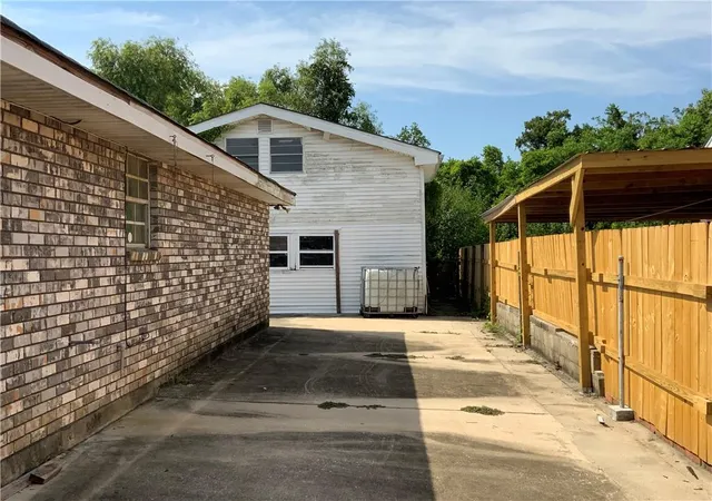 Photo 3 of Single family home for sale at 3208 Maureen Ln, Meraux, LA 70075 | MLS# 2566767 | Listing updated on 2026-10-03
