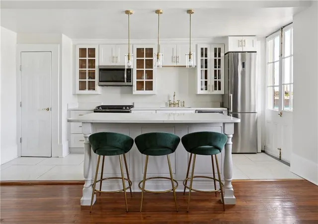Listing Photo 4 - Condo for sale in building located at 1212 N Rampart St, New Orleans, LA 70116 - Unit #400