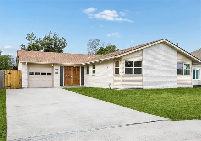 Photo 1 of Single family home for sale at 1700 Fairfax Ave, Metairie, LA 70003 | MLS# 2566917 | Listing updated on 2026-10-05