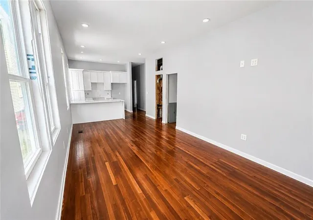 Photo 4 of Townhouse for sale at 2220 Broadway St, New Orleans, LA 70118 | MLS# 2562625 | Listing updated on 2026-09-29