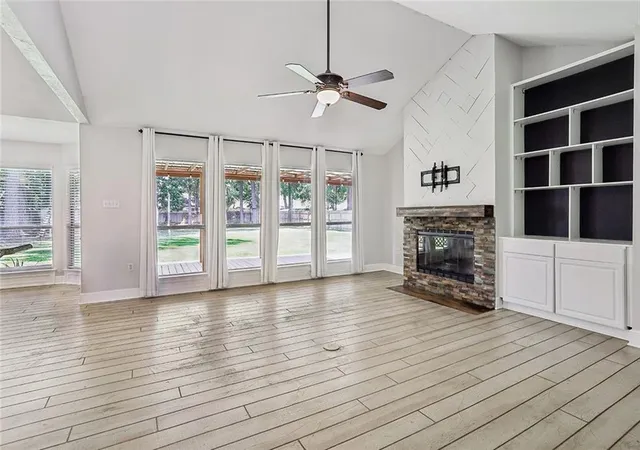 Photo 3 of Single family home for sale at 612 Heavens Dr, Mandeville, LA 70471 | MLS# 2567192 | Listing updated on 2026-10-02