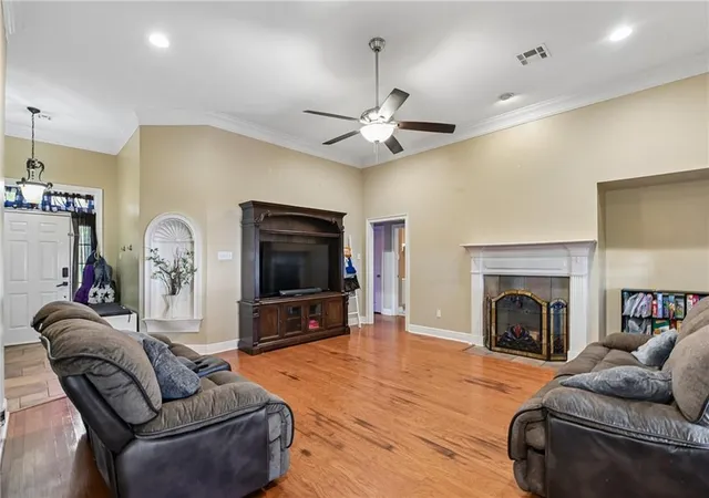Photo 2 of Single family home for sale at 118 Roseland Dr, Luling, LA 70070 | MLS# 2567301 | Listing updated on 2026-09-12