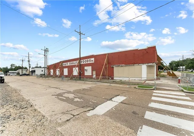 Photo 4 of Land for sale at 300 N Cate St, Hammond, LA 70401 | MLS# 2567452 | Listing updated on 2026-09-16