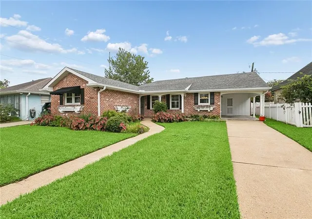 Photo 3 of Single family home for sale at 3541 Ridgeway Dr, Metairie, LA 70002 | MLS# 2566637 | Listing updated on 2026-09-13