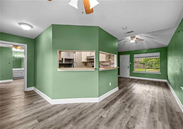 Photo 3 of Single family home for sale at 2712 Byp Teche Dr, Marrero, LA 70072 | MLS# 2567357 | Listing updated on 2026-08-31