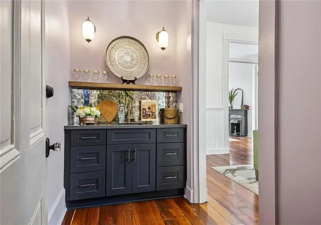Listing Photo 4 - Condo for sale in building located at 1002 Esplanade Ave, New Orleans, LA 70116 - Unit #201