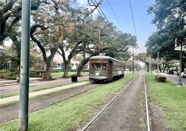 Photo 4 of Condo for sale at 3000 St Charles Ave #409, New Orleans, LA 70115 | MLS# 2567155 | Listing updated on 2026-09-11