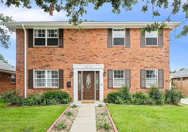 Photo 2 of Single family home for sale at 4813 Tartan Dr, Metairie, LA 70003 | MLS# 2567892 | Listing updated on 2026-09-04