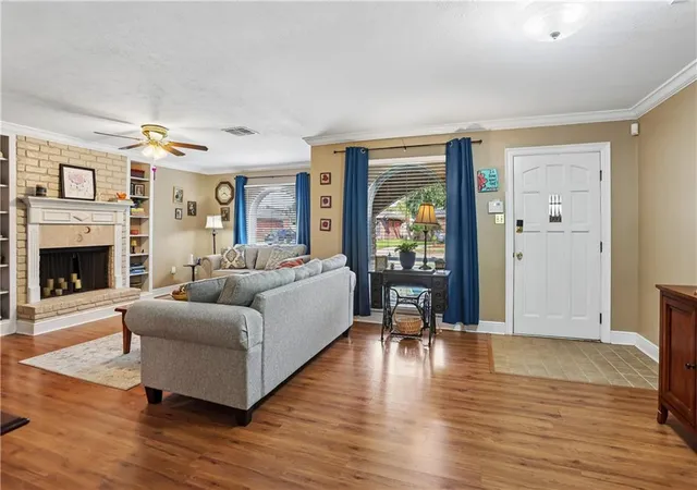 Photo 3 of Single family home for sale at 1713 Richland Ave, Metairie, LA 70001 | MLS# 2567685 | Listing updated on 2026-09-30