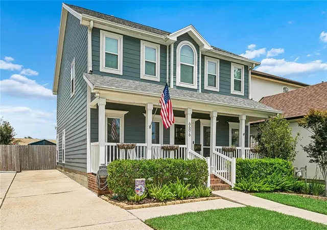 Photo 2 of Single family home for sale at 6696 Bellaire Dr, New Orleans, LA 70124 | MLS# 2567726 | Listing updated on 2026-09-23