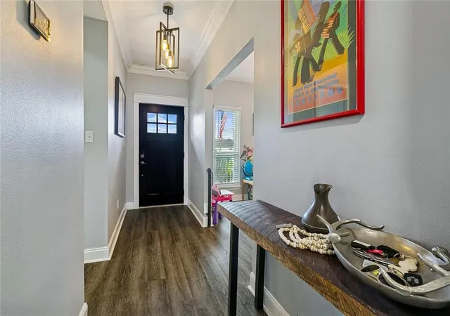 Photo 3 of Single family home for sale at 6696 Bellaire Dr, New Orleans, LA 70124 | MLS# 2567726 | Listing updated on 2026-09-23