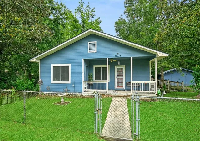 Single family home for sale at 35119 Highway 433 Rd, Slidell, LA 70460 | MLS# 2568024