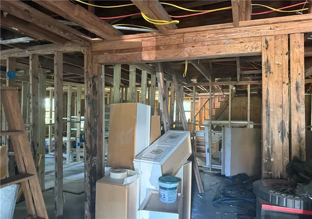 Photo 3 of Single family home for sale at 5184 Metropolitan Dr, New Orleans, LA 70126 | MLS# 2568042 | Listing updated on 2026-09-08