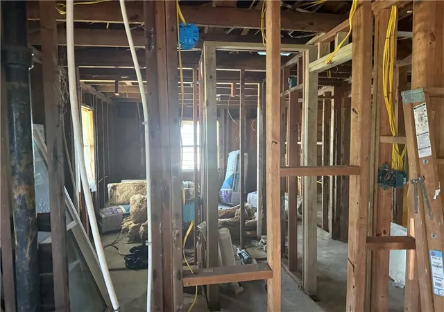 Photo 4 of Single family home for sale at 5184 Metropolitan Dr, New Orleans, LA 70126 | MLS# 2568042 | Listing updated on 2026-09-08