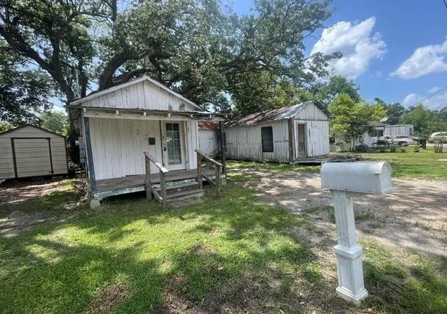 Photo 1 of Single family home for sale at 177 Velie St, Ponchatoula, LA 70454 | MLS# 2568060 | Listing updated on 2026-09-10