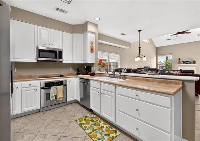 Photo 3 of Townhouse for sale at 954 Marina Dr, Slidell, LA 70458 | MLS# 2566556 | Listing updated on 2026-09-28