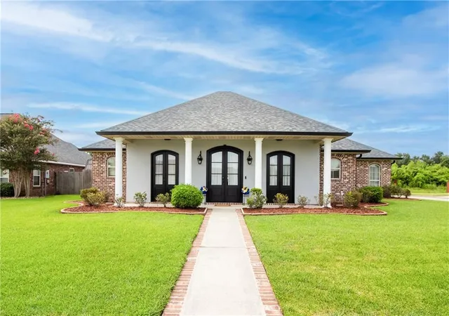 Photo 1 of Single family home for sale at 503 Country Cottage Blvd, Montz, LA 70068 | MLS# 2567683 | Listing updated on 2026-09-02
