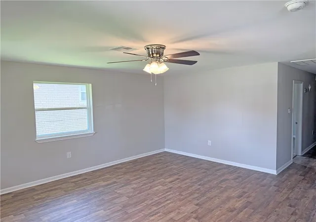 Photo 4 of Single family home for sale at 805 Garden Rd, Marrero, LA 70072 | MLS# 2568461 | Listing updated on 2026-09-18