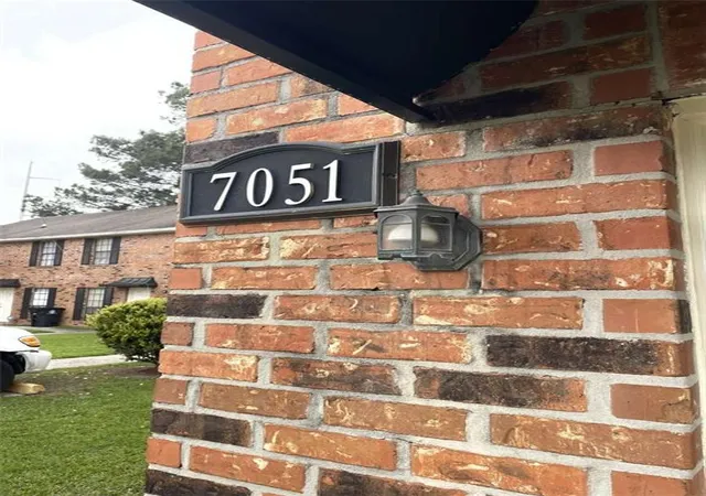 Photo 3 of Townhouse for sale at 7051 Perkins Pl Ct, Baton Rouge, LA 70808 | MLS# 2568545 | Listing updated on 2026-09-09