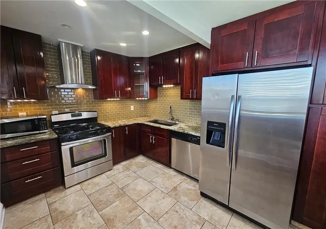 Photo 3 of Single family home for sale at 6009 Ruth St, Metairie, LA 70003 | MLS# 2568334 | Listing updated on 2026-09-30