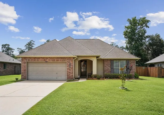 Photo 1 of Single family home for sale at 412 Del Sol Ct, Covington, LA 70433 | MLS# 2568714 | Listing updated on 2026-09-19
