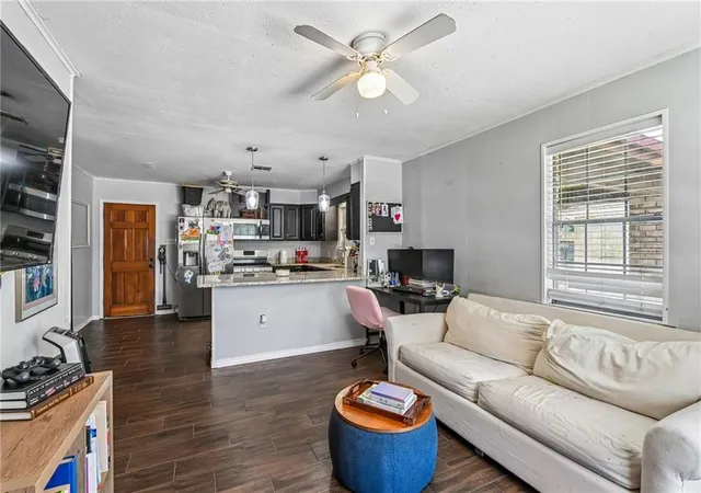 Photo 3 of Single family home for sale at 1038 Manson Dr, Marrero, LA 70072 | MLS# 2569095 | Listing updated on 2026-09-08
