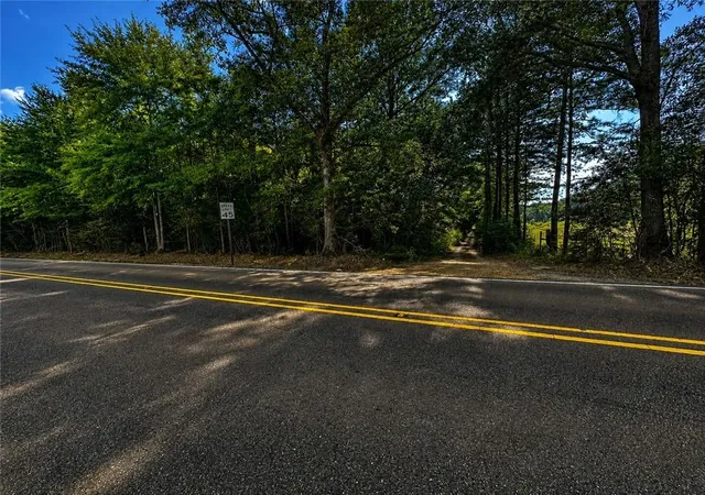 Photo 3 of Land for sale at 424 Highway, Franklinton, LA 70438 | MLS# 2569169 | Listing updated on 2026-08-31
