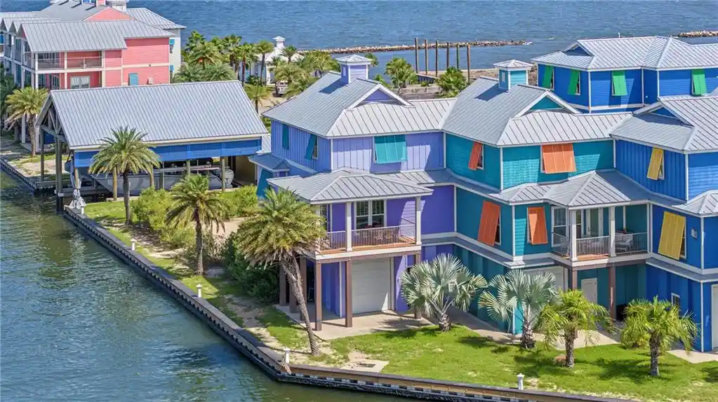 Listing Photo 1 - Condo for sale in 1851 La 1 Hwy located at 1851 La 1 Hwy, Grand Isle, LA 70358 - Unit #10