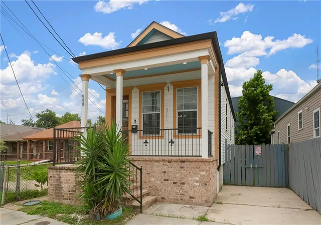 Photo 1 of Single family home for sale at 648 S Gayoso St, New Orleans, LA 70119 | MLS# 2569086 | Listing updated on 2026-09-26