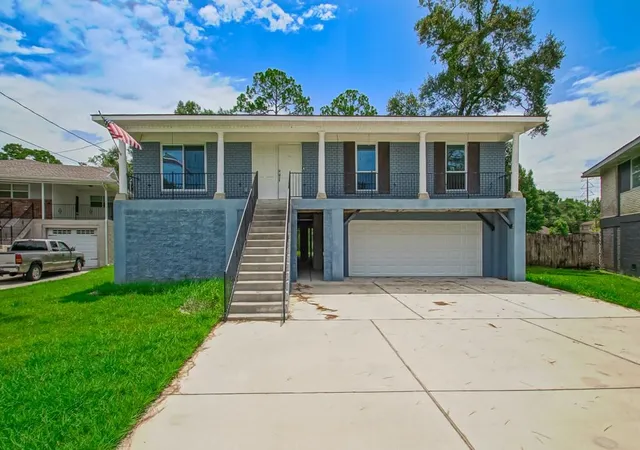Photo 1 of Single family home for sale at 2942 Palm Cir Dr, Slidell, LA 70458 | MLS# 2562685 | Listing updated on 2026-09-09