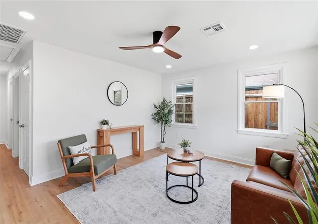 Photo 3 of Sale Pending at 814 Waltham St, Metairie, LA 70001 | MLS# 2569274 | Listing updated on 2026-10-05