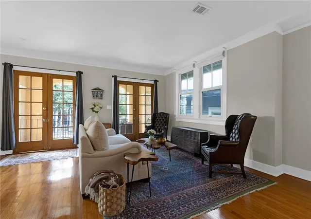 Photo 3 of Sale Pending at 206 S Solomon St, New Orleans, LA 70119 | MLS# 2569309 | Listing updated on 2026-09-24