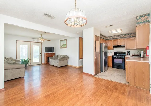 Photo 2 of Single family home for sale at 231 Douglas Dr, River Ridge, LA 70123 | MLS# 2569332 | Listing updated on 2026-09-10
