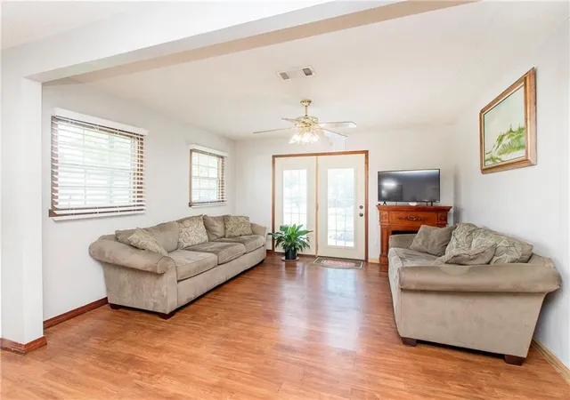 Photo 4 of Single family home for sale at 231 Douglas Dr, River Ridge, LA 70123 | MLS# 2569332 | Listing updated on 2026-09-10