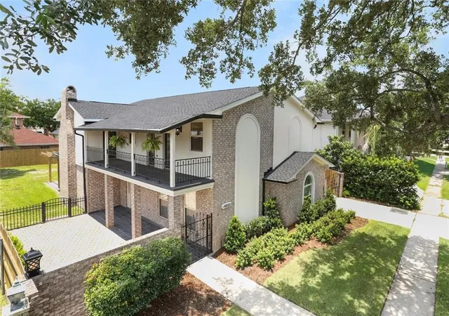 Photo 3 of Single family home for sale at 4800 Marseilles Pl, Metairie, LA 70002 | MLS# 2569100 | Listing updated on 2026-09-13