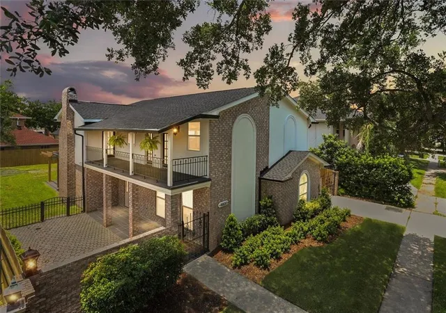 Photo 4 of Single family home for sale at 4800 Marseilles Pl, Metairie, LA 70002 | MLS# 2569100 | Listing updated on 2026-09-13