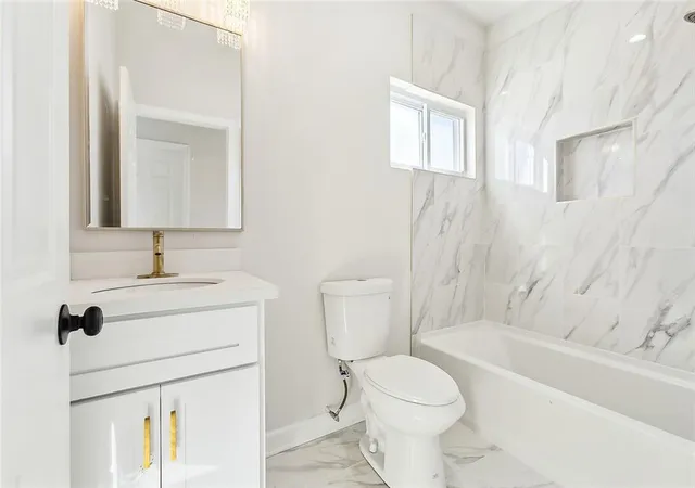 Photo 4 of House for sale at 3400 Jackson Ave, New Orleans, LA 70125 | MLS# 2569611 | Listing updated on 2026-09-28