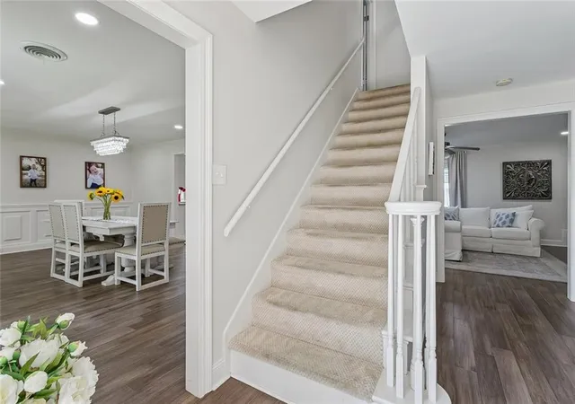 Photo 3 of Sale Pending at 4708 Henican Pl, Metairie, LA 70003 | MLS# 2569744 | Listing updated on 2026-10-06