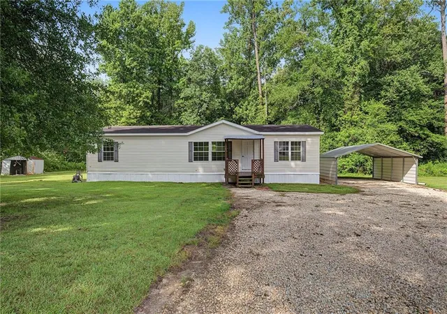 Photo 1 of Single family home for sale at 21761 Highway 40, Bush, LA 70431 | MLS# 2569788 | Listing updated on 2026-09-15