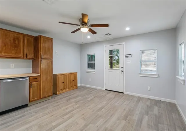 Photo 3 of Sale Pending at 21432 Sibley Rd, Ponchatoula, LA 70454 | MLS# 2569639 | Listing updated on 2026-09-29