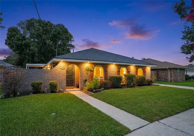 Photo 1 of Single family home for sale at 1408 Houma Blvd, Metairie, LA 70001 | MLS# 2568802 | Listing updated on 2026-09-16