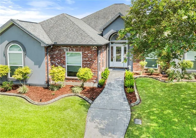 Photo 2 of Single family home for sale at 107 Kaylee Dr, Hahnville, LA 70057 | MLS# 2569886 | Listing updated on 2026-09-03