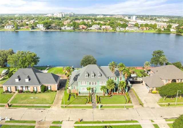 Photo 4 of Single family home for sale at 5960 Winchester Park Dr, New Orleans, LA 70128 | MLS# 2559749 | Listing updated on 2026-09-19
