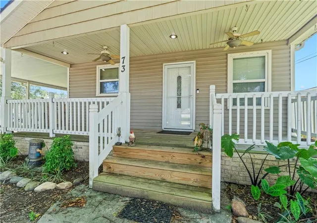Photo 3 of Single family home for sale at 73 E Claiborne Sq, Chalmette, LA 70043 | MLS# 2561430 | Listing updated on 2026-10-05