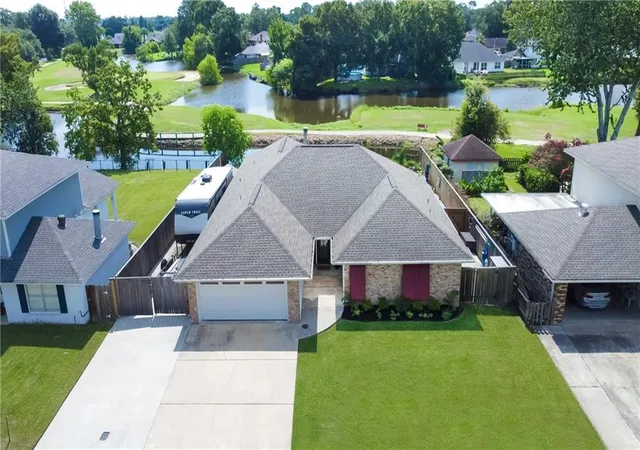 Photo 2 of Single family home for sale at 2160 Champions Dr, La Place, LA 70068 | MLS# 2567661 | Listing updated on 2026-09-17