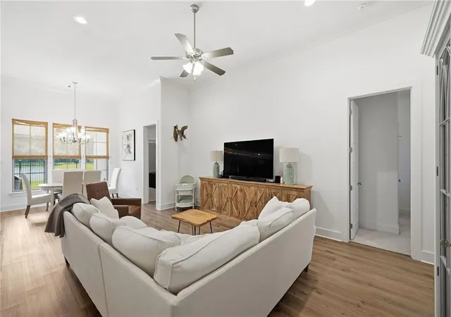 Photo 4 of Single family home for sale at 28032 Olympia Ln, Denham Springs, LA 70726 | MLS# 2570013 | Listing updated on 2026-08-30