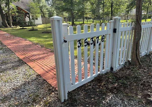 Photo 2 of Single family home for sale at 35376 Garden Dr, Slidell, LA 70460 | MLS# 2568664 | Listing updated on 2026-09-30