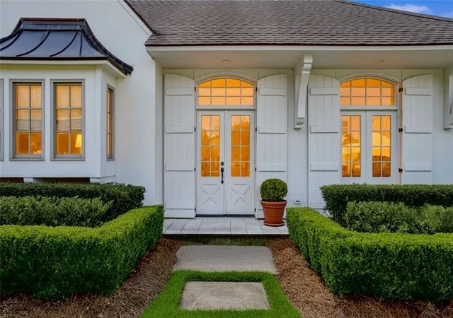 Photo 2 of Sale Pending at 26 Wax Myrtle Ln, Covington, LA 70433 | MLS# 2569860 | Listing updated on 2026-09-14