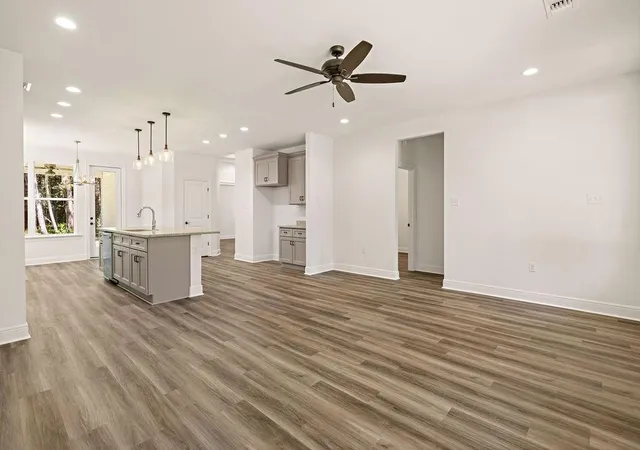 Photo 3 of Single family home for sale at 1128 W 19th Avenue, Covington, LA 70433 | MLS# 2569963 | Listing updated on 2026-09-04