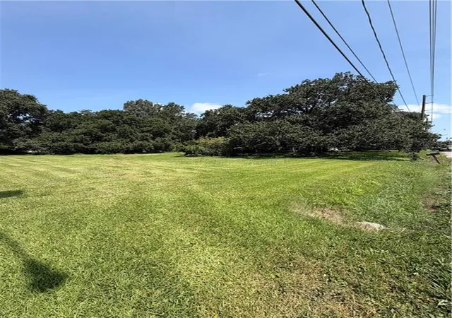 Photo 4 of Land for sale at 119 Lorraine St, Destrehan, LA 70047 | MLS# 2570154 | Listing updated on 2026-09-17